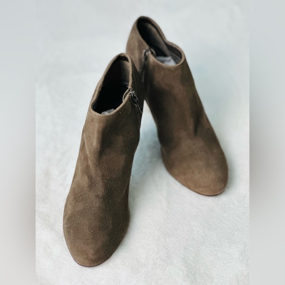 J. Crew Shoes - J. Crew Elegant Brown Heeled Suede Ankle Boots Size 6.5